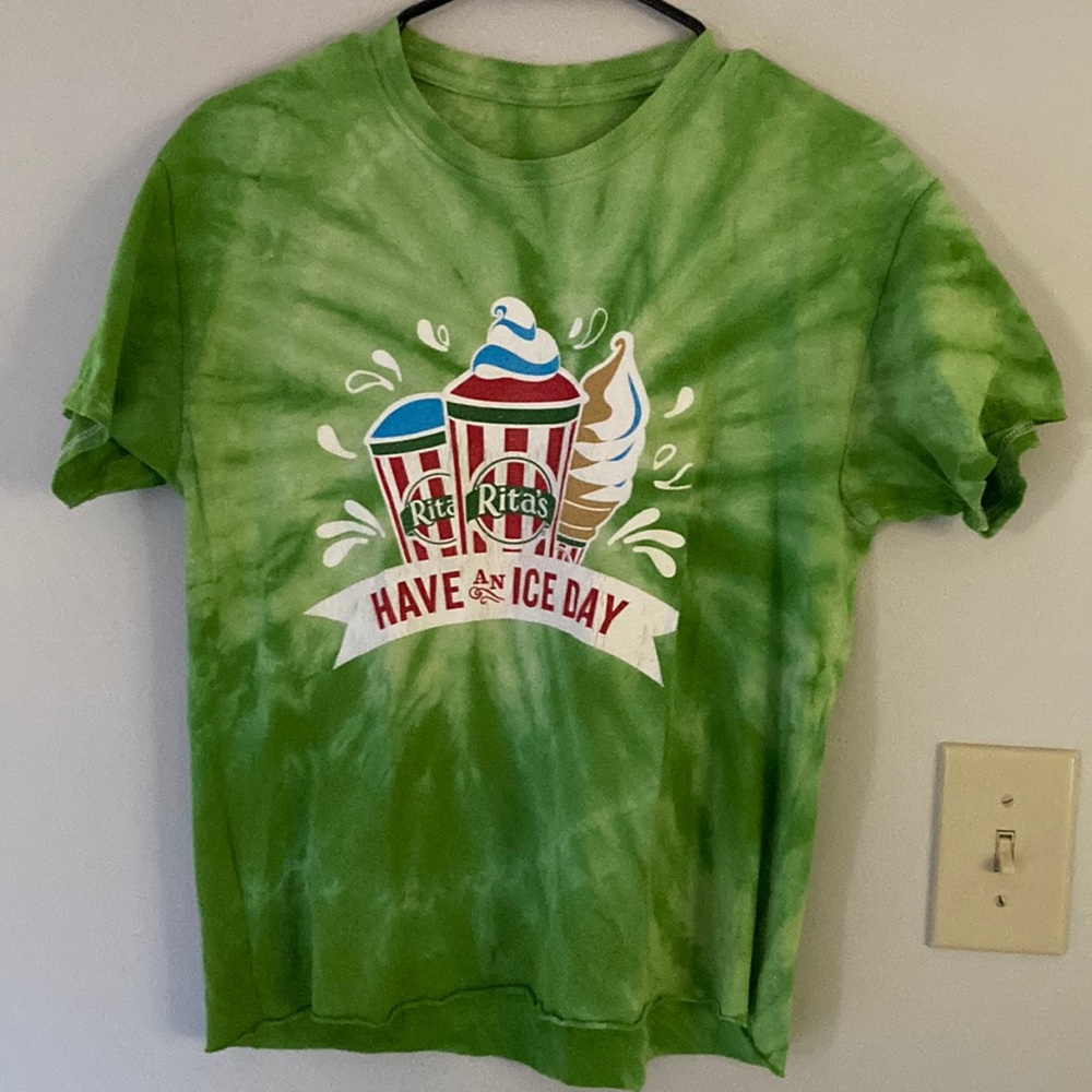 Green tie dye Rita’s shirt cropped unisex